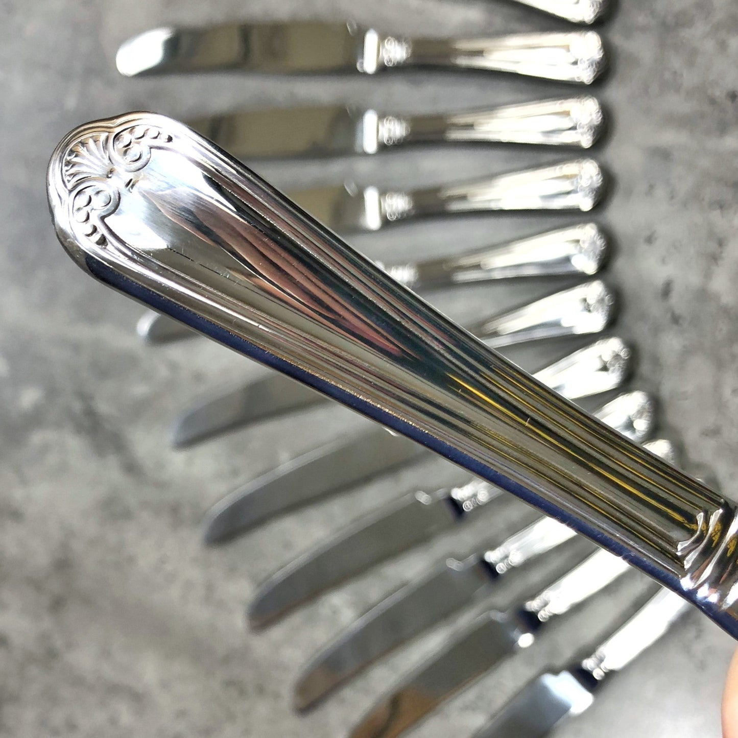 Jesmond Hollow Handle Table Knife – Box of 12 (18/0 Stainless Steel)